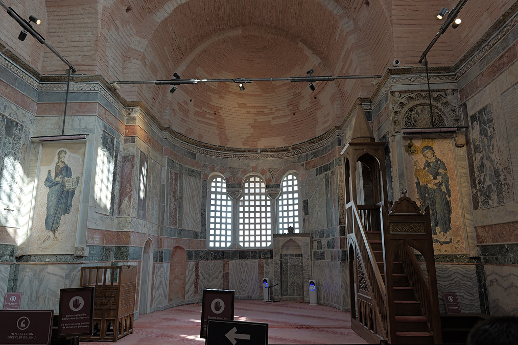 Восточная часть алтаря